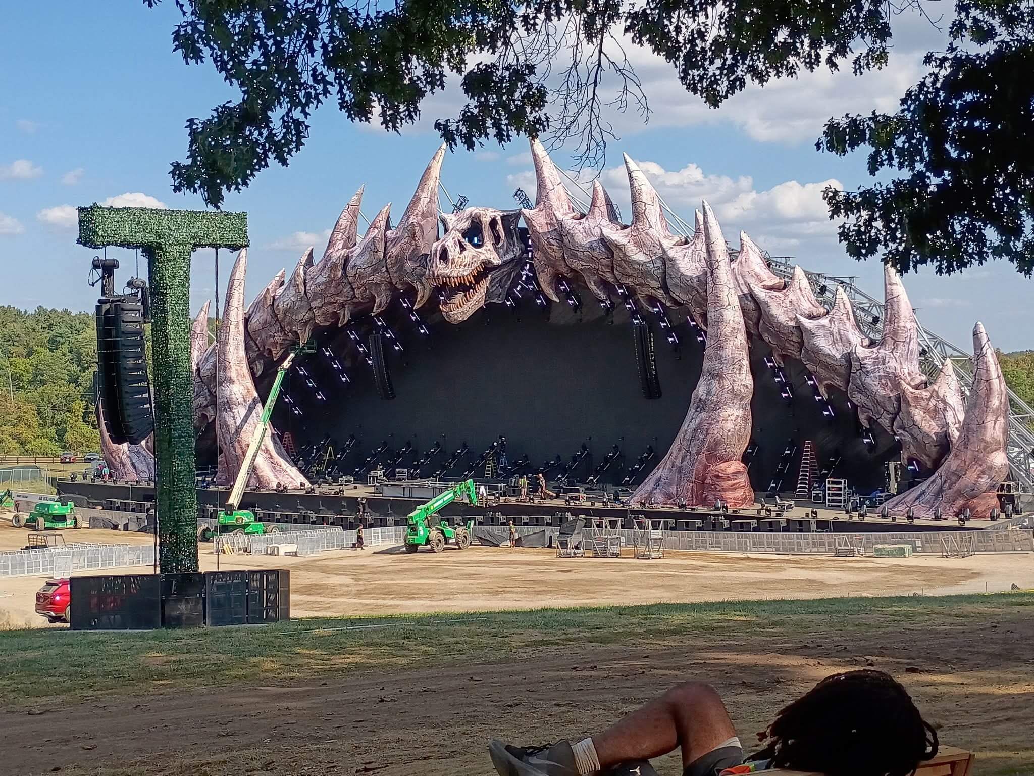 Lost Lands Main Stage Deployment