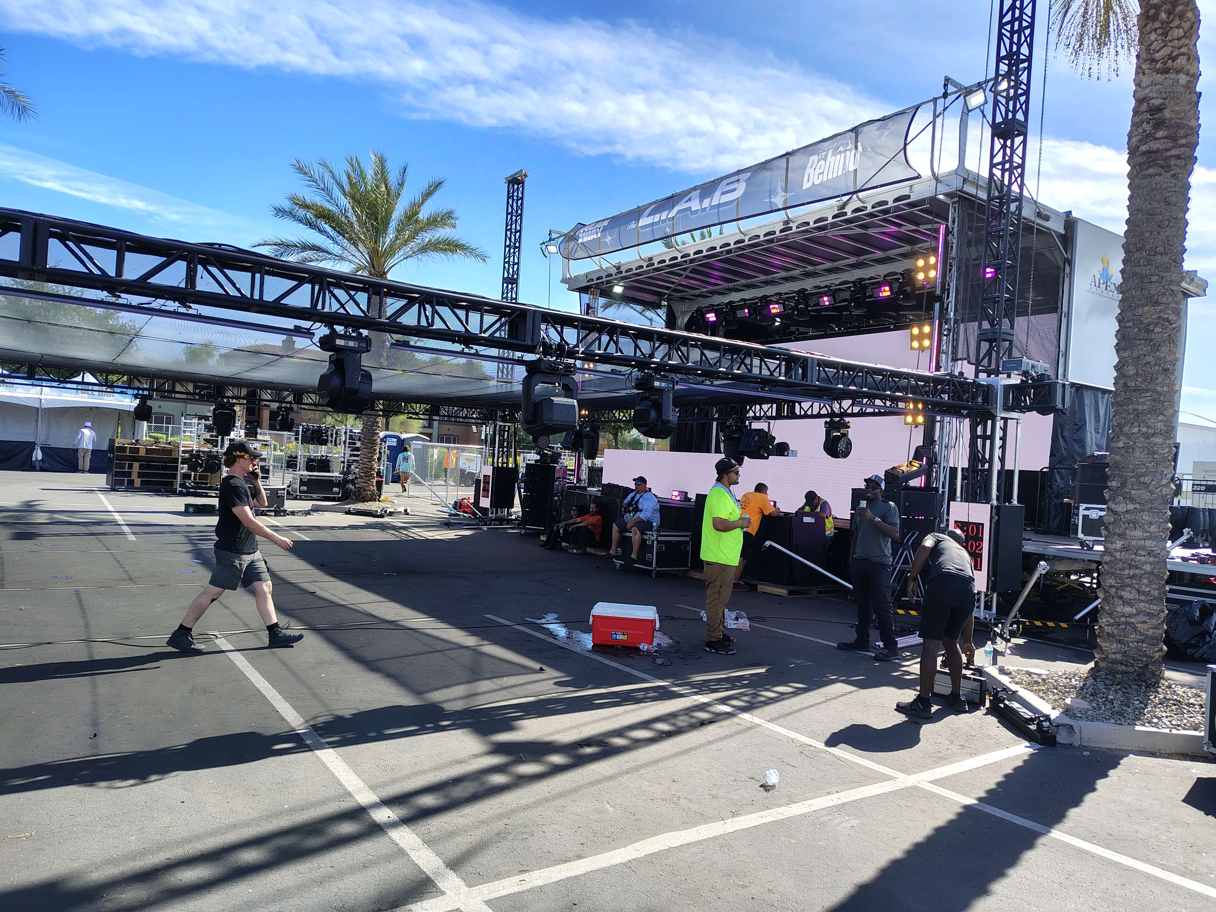 Breakaway Mesa Stage Construction